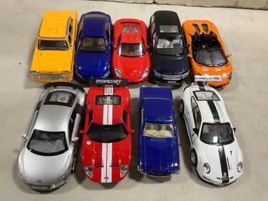 Various toy model cars(Porsche, Ford, and more)