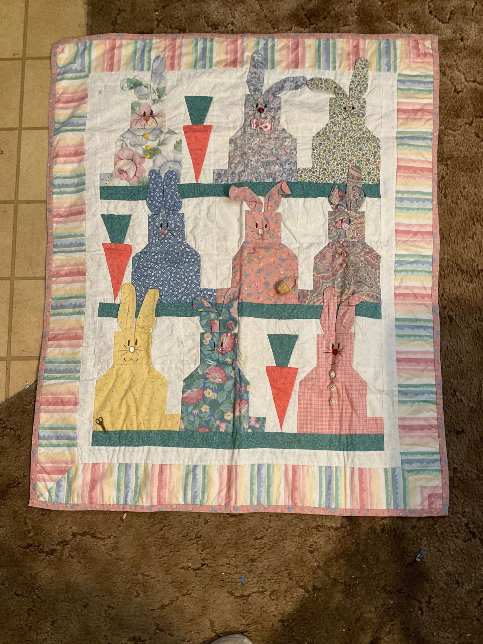 vintage early handmade patchwork quilt (1 of 1)