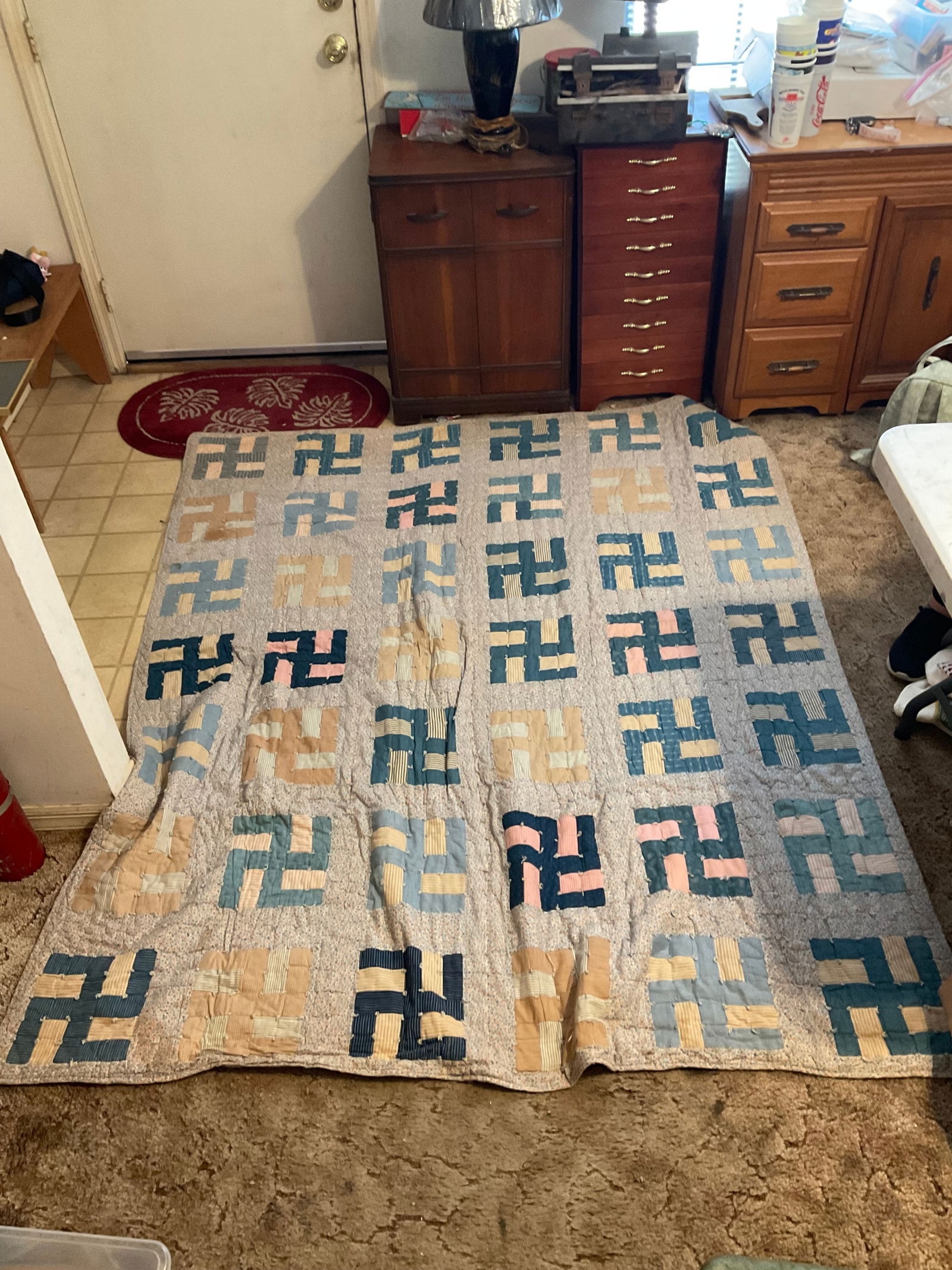 vintage early handmade patchwork quilt (1 of 1)