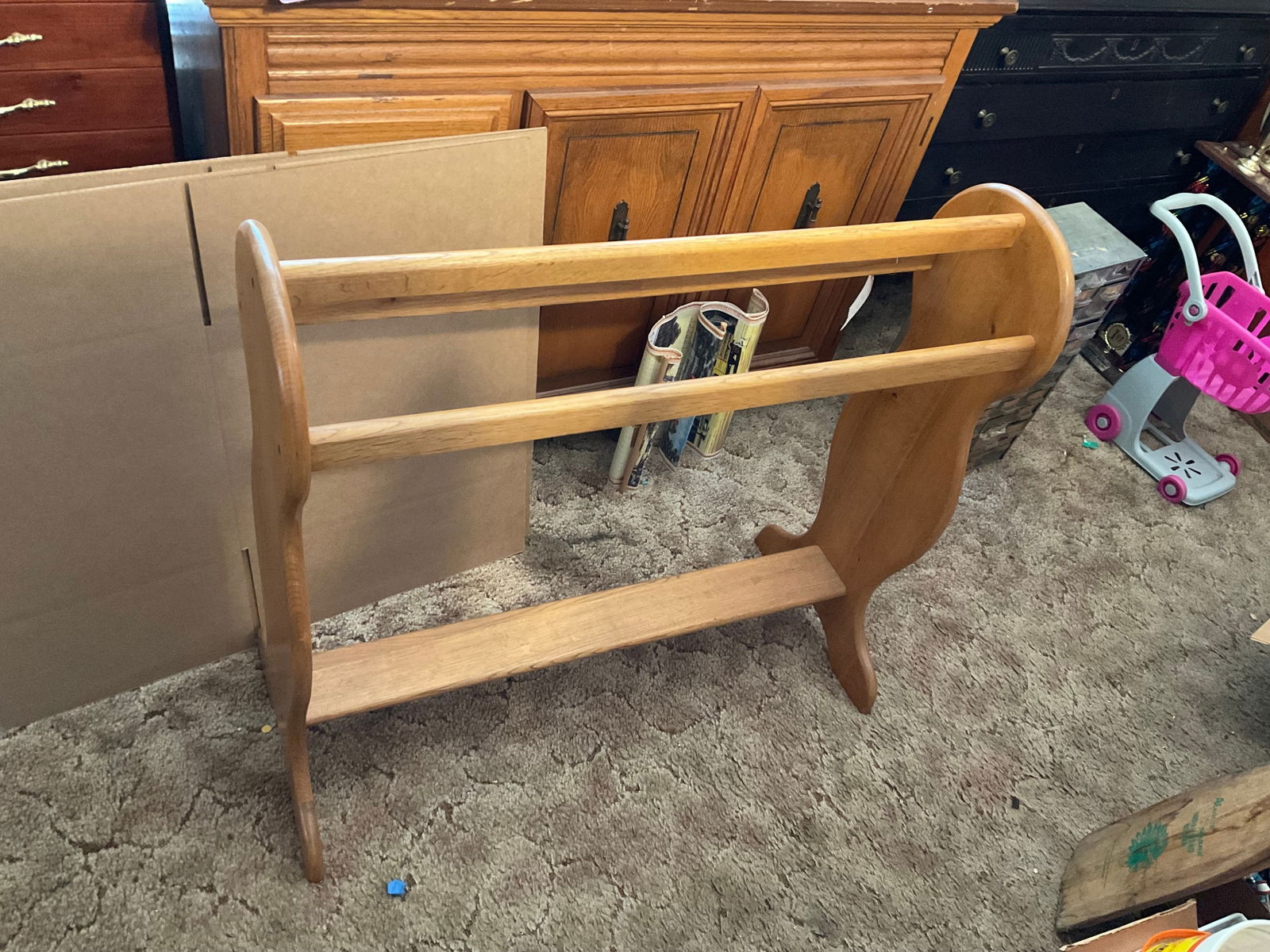 Wooden quilt rack 32x30 (1 of 1)