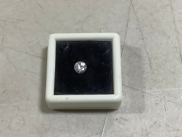 1.75ct aug 7mm RD white zirconia gemstone