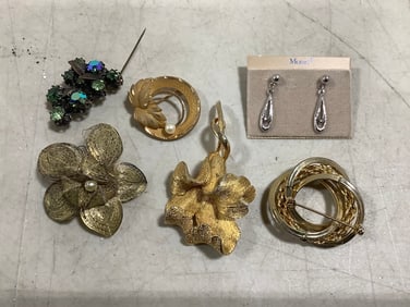 Various costume jewelry