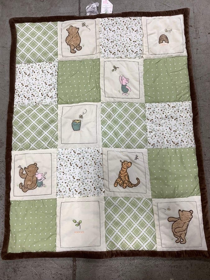 Disney Baby my Friend Pooh Crib comforter blanket-41x32(like new condition) (1 of 1)