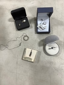 Various jewelry(sterling and more)