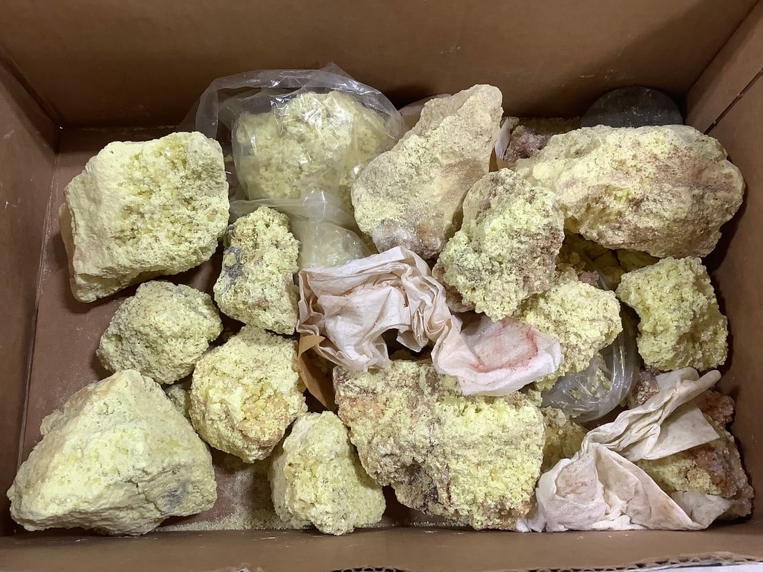 Rocks and minerals: Rocks and minerals