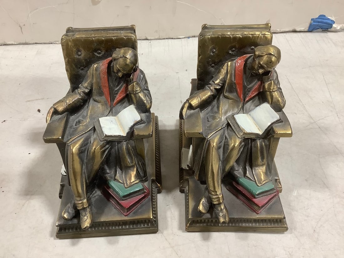 Brass bookends(4.5in.tall): Brass bookends(4.5in.tall)