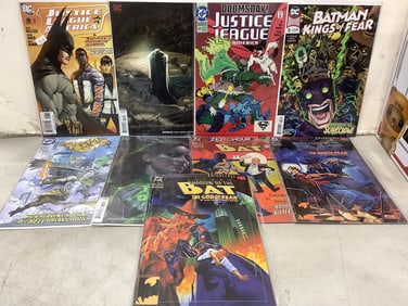 Various comics(Justice League of America, Shadow of the Bat, Paradise Lost, and more)