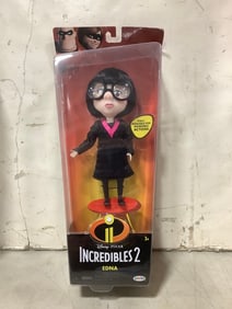 Incredibles 2 Edna action figure(brand new in box)