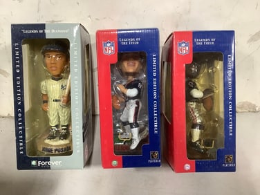 MLB and NFL collectible figures((Jorge Posada, Carr, Vick)