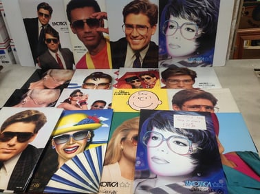 Advertising prints with foldable paper stand