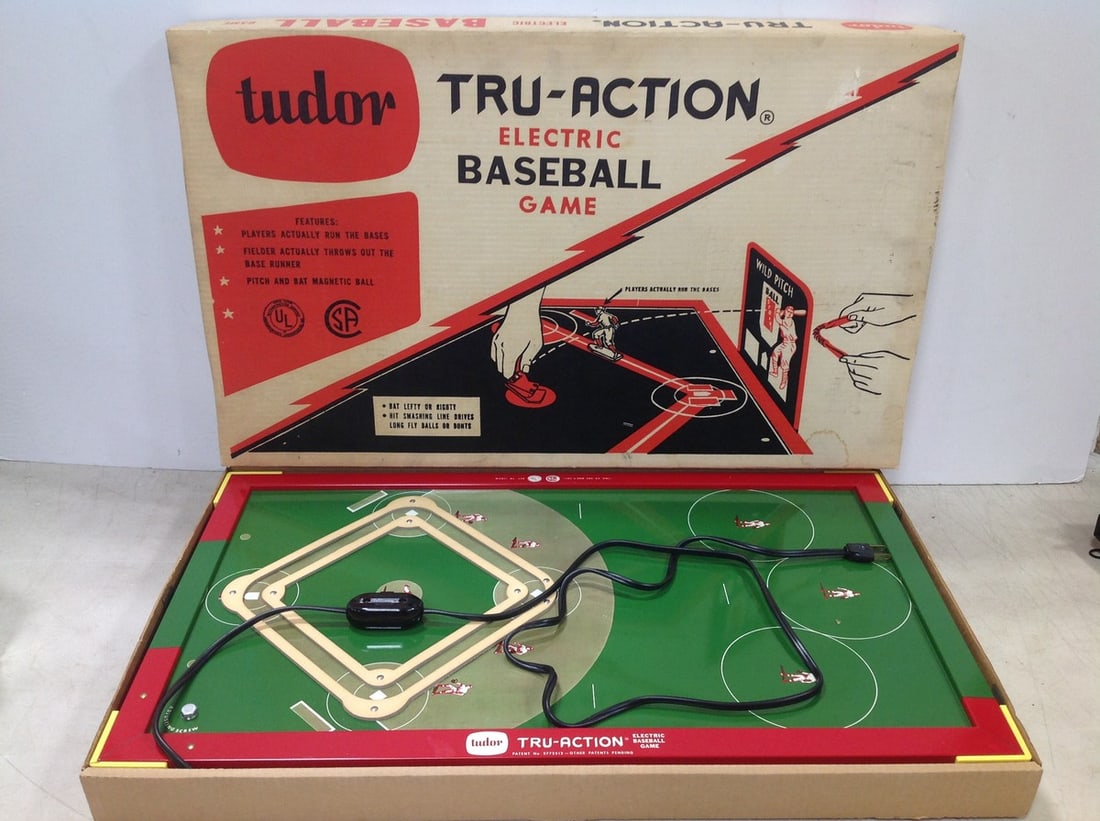 Tudor Tru-Action Electric Baseball Game (1 of 1)