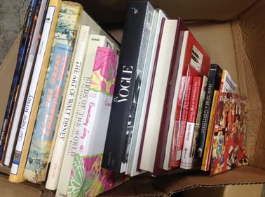 Various books(The Art of Walt Disney, Birds of the World, and more)