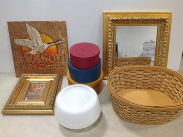 Molson wall decor, mirrors,(largest 15.5in.x16in.) and more
