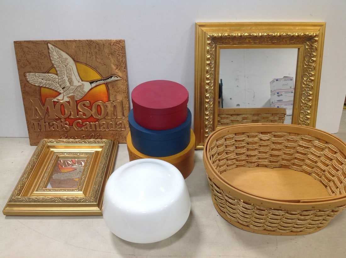 Molson wall decor, mirrors,(largest 15.5in.x16in.) and more: Molson wall decor, mirrors,(largest 15.5in.x16in.) and more