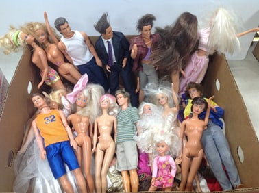 Lot of Barbie dolls
