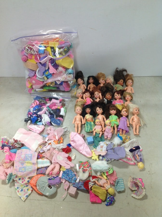 1994 Kelly Barbies little sisters dolls/accesories: 1994 Kelly Barbies little sisters dolls/accesories