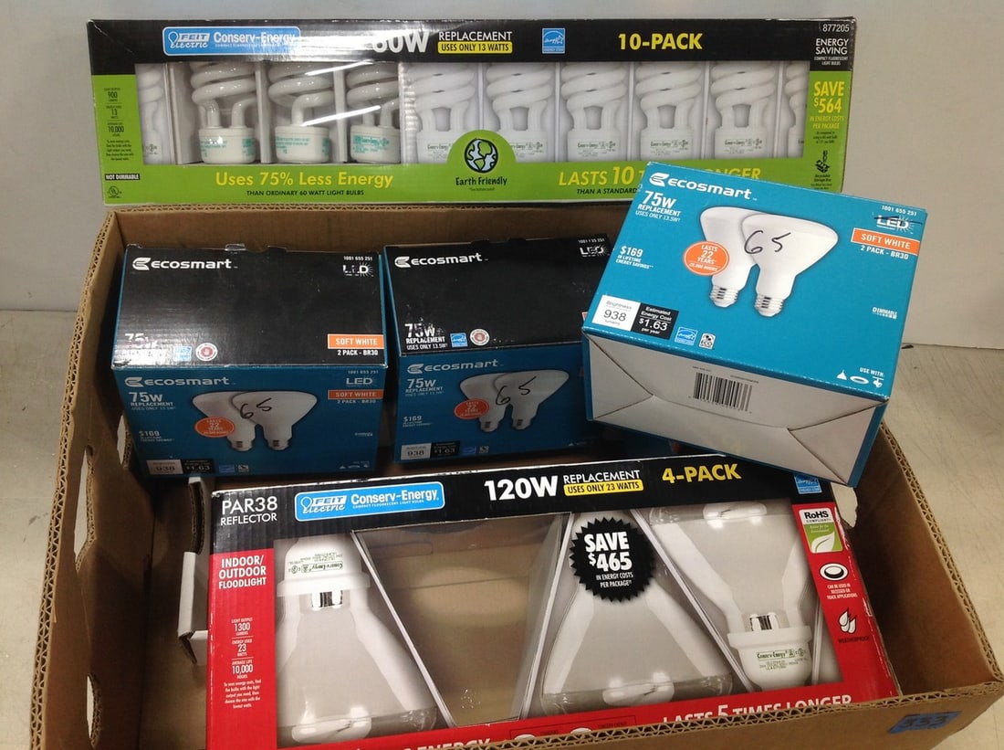 Lightbulbs, floodlights, and more(most new in package): Lightbulbs, floodlights, and more(most new in package)