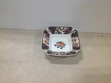 Utsuwa-no-yakata decorative dish
