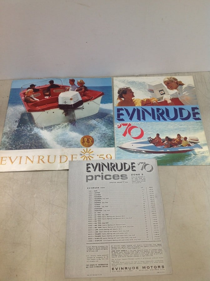 Vintage Evinrude outboard boat motor catalogs(1970, 1959) (1 of 1)