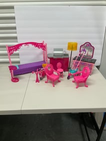 Lot of barbie accessories