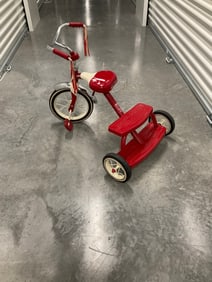Radio Flyer metal tricycle