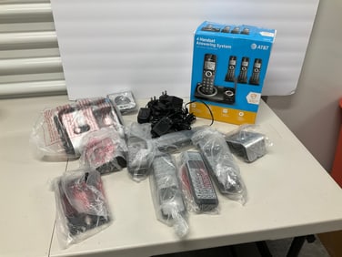 At and T 4 Handset Answering System New in the Box