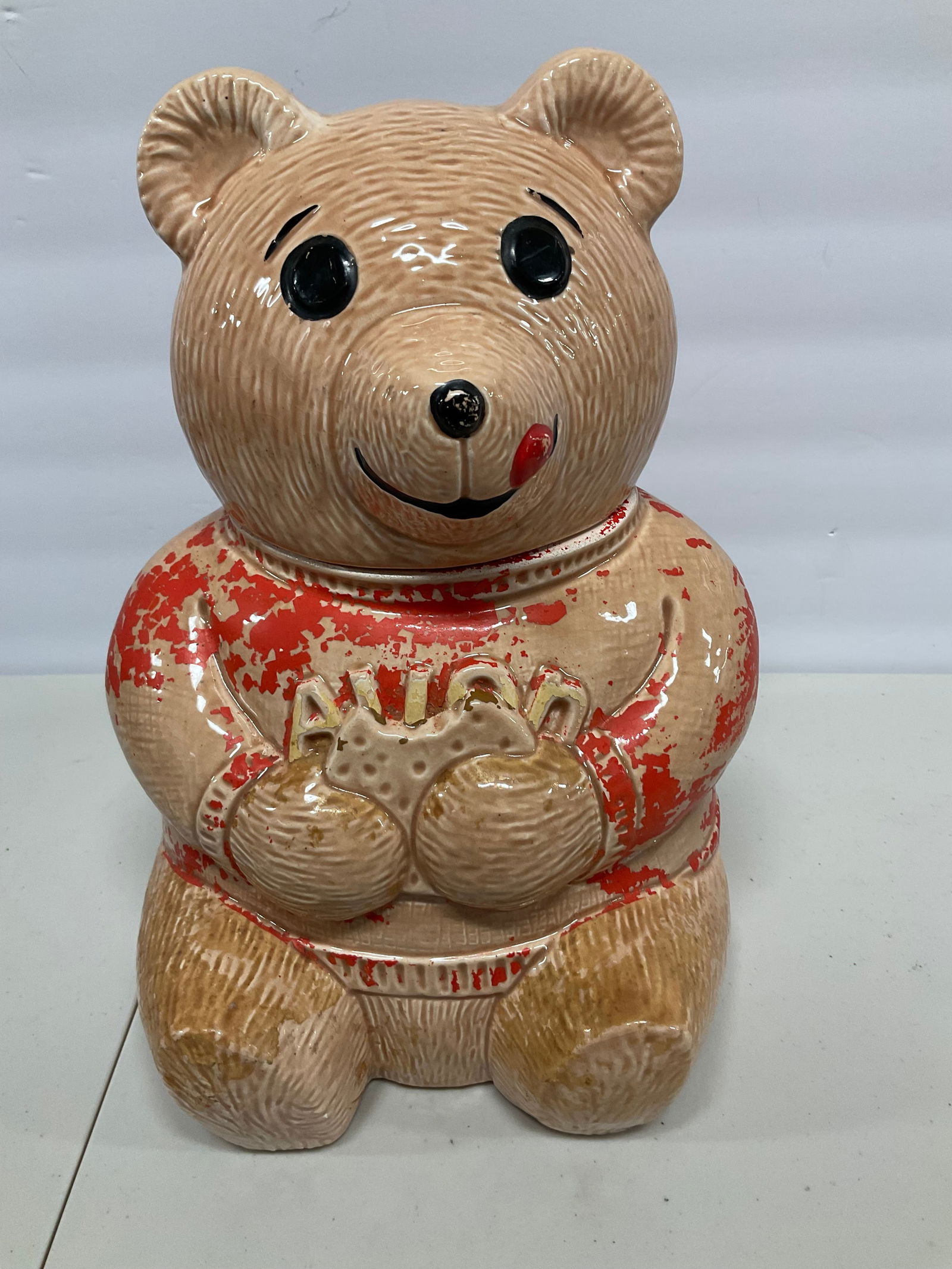 Avon bear cookie jar: Avon bear cookie jar