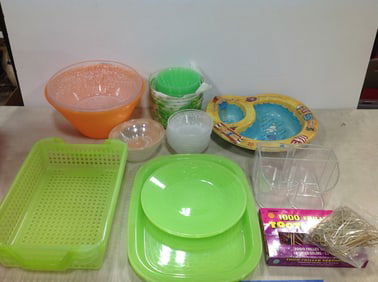 Frilled toothpicks, various bowls, and organizer bins