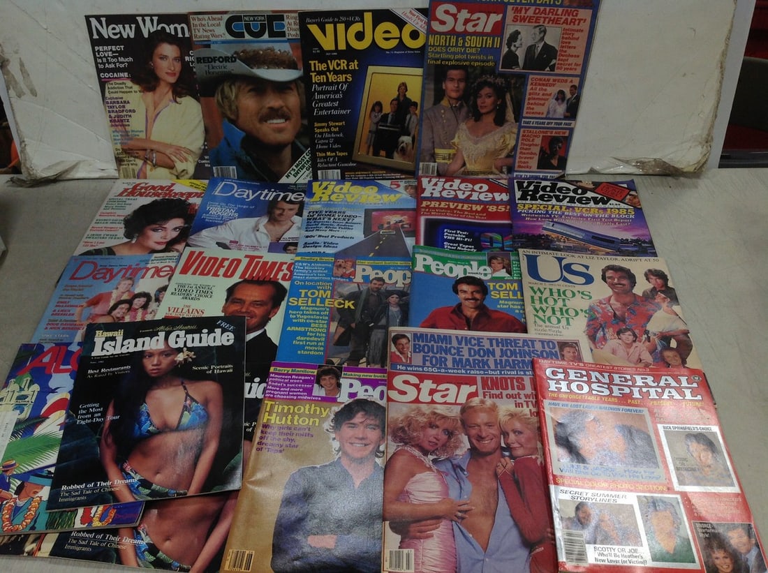 Various magazines(Video Review, People, Island Guide, and more): Various magazines(Video Review, People, Island Guide, and more)