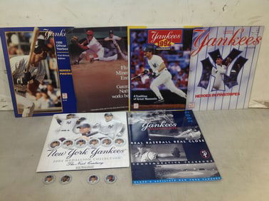 Yankees 2004 medallions and other Yankee items