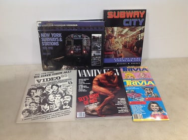 Various books/magazines(Trivia quiz gamebook, Subway City book, and more)