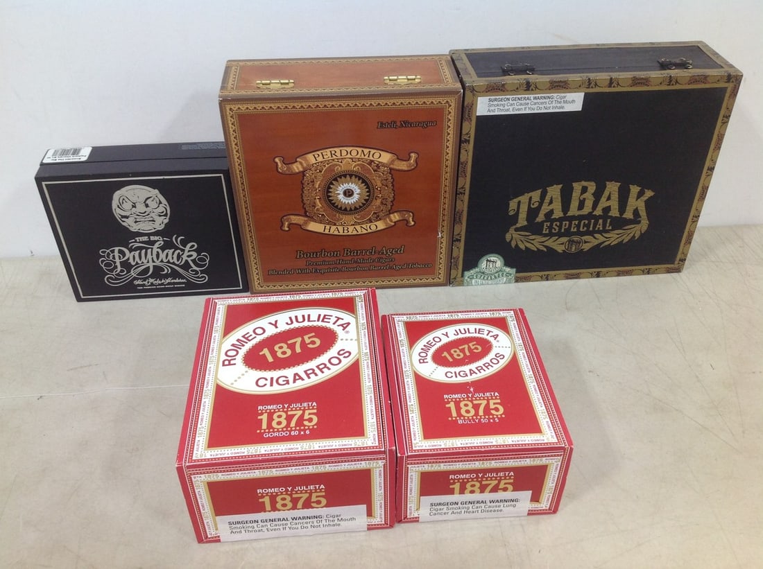 Vintage Cigar Boxes: Vintage Cigar Boxes