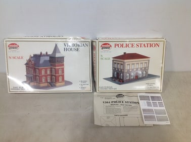 Vintage Model Kits (Police Station and Victorian House)