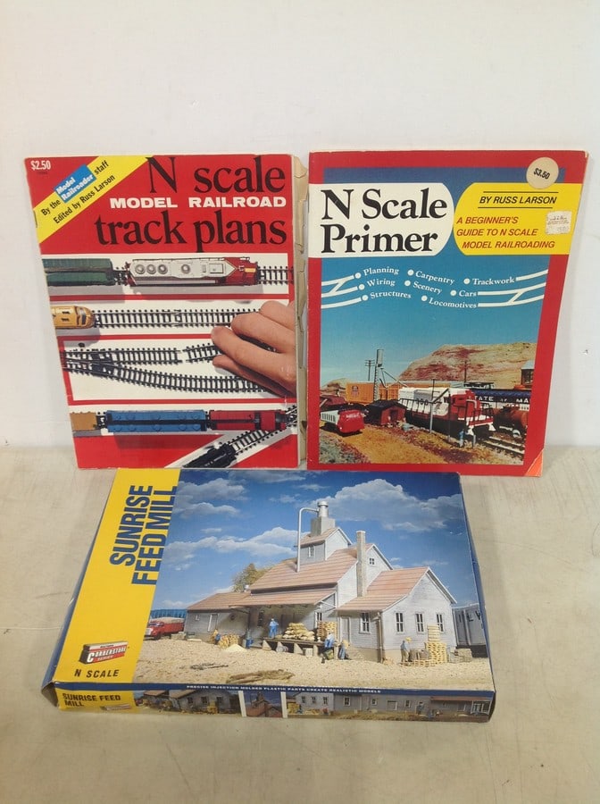 Vintage Model Kits (Sunrise Feed Mill, Scale Primer, and more) (1 of 1)