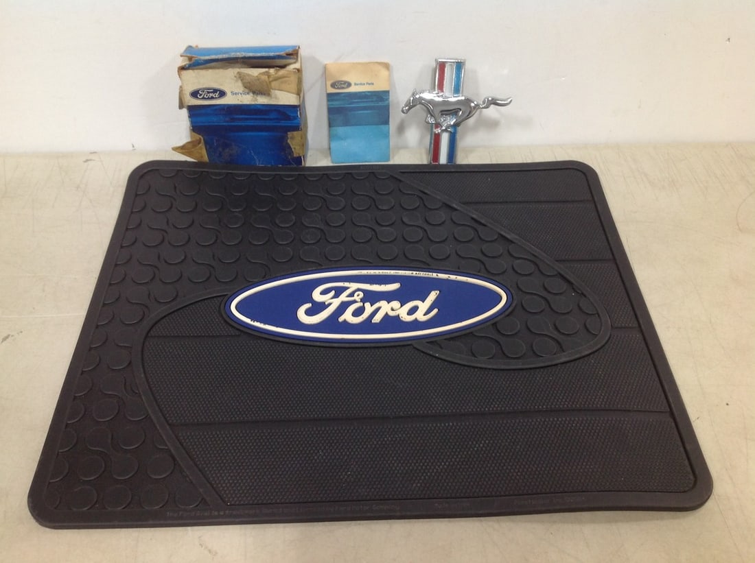 Vintage 1960s Ford Mustang Horse Emblem and Rear Floor Mat (1 of 1)