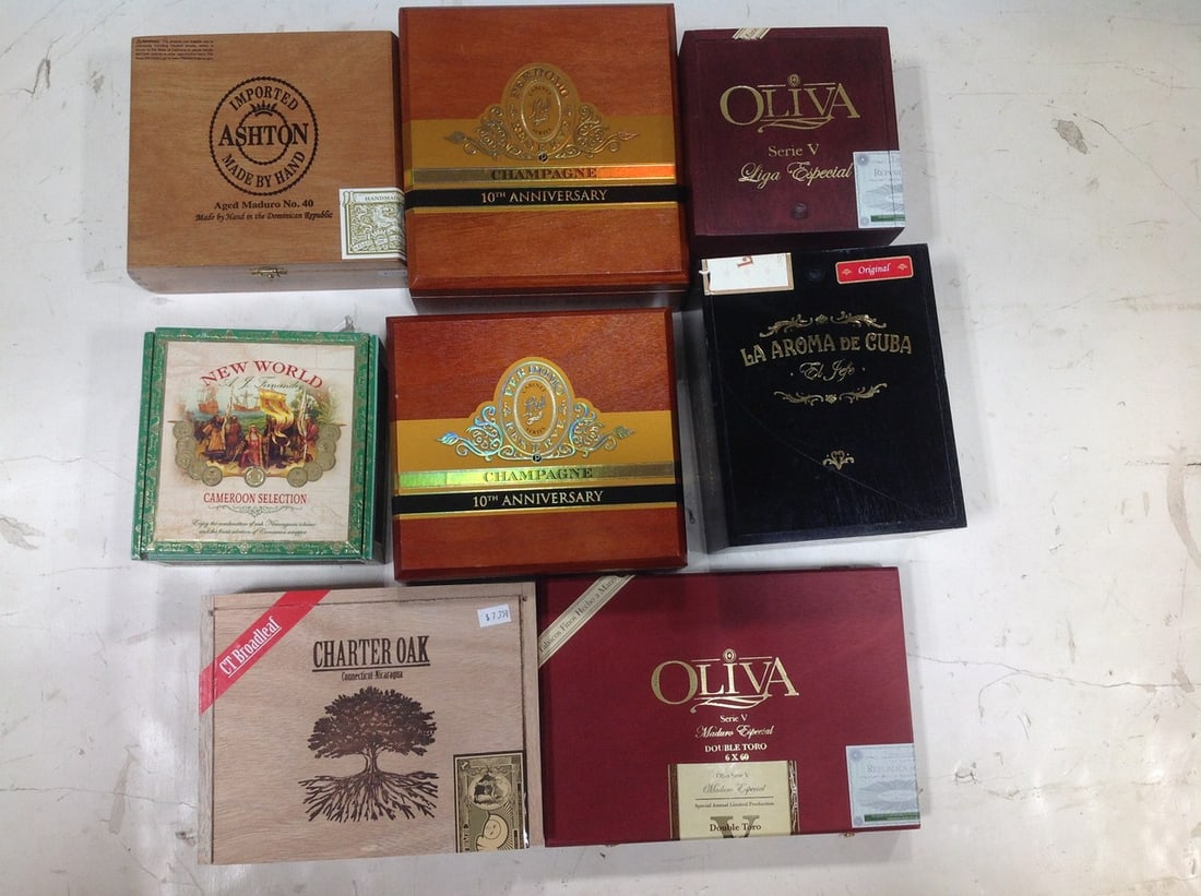 Vintage Cigar Boxes: Vintage Cigar Boxes