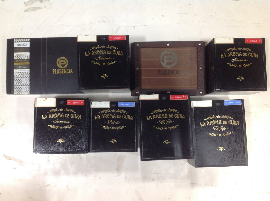 Vintage Cigar Boxes (1 of 1)