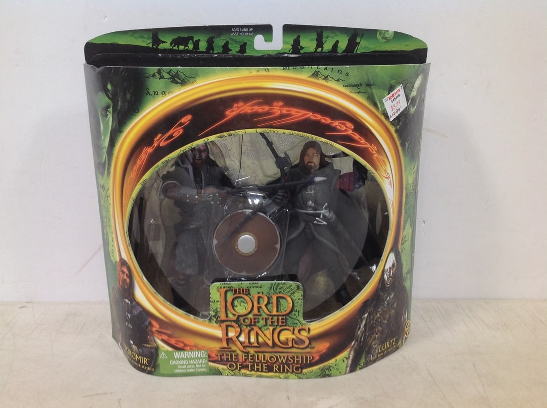 The Lord of The Rings Action Figures *NEW IN BOX*: The Lord of The Rings Action Figures *NEW IN BOX*
