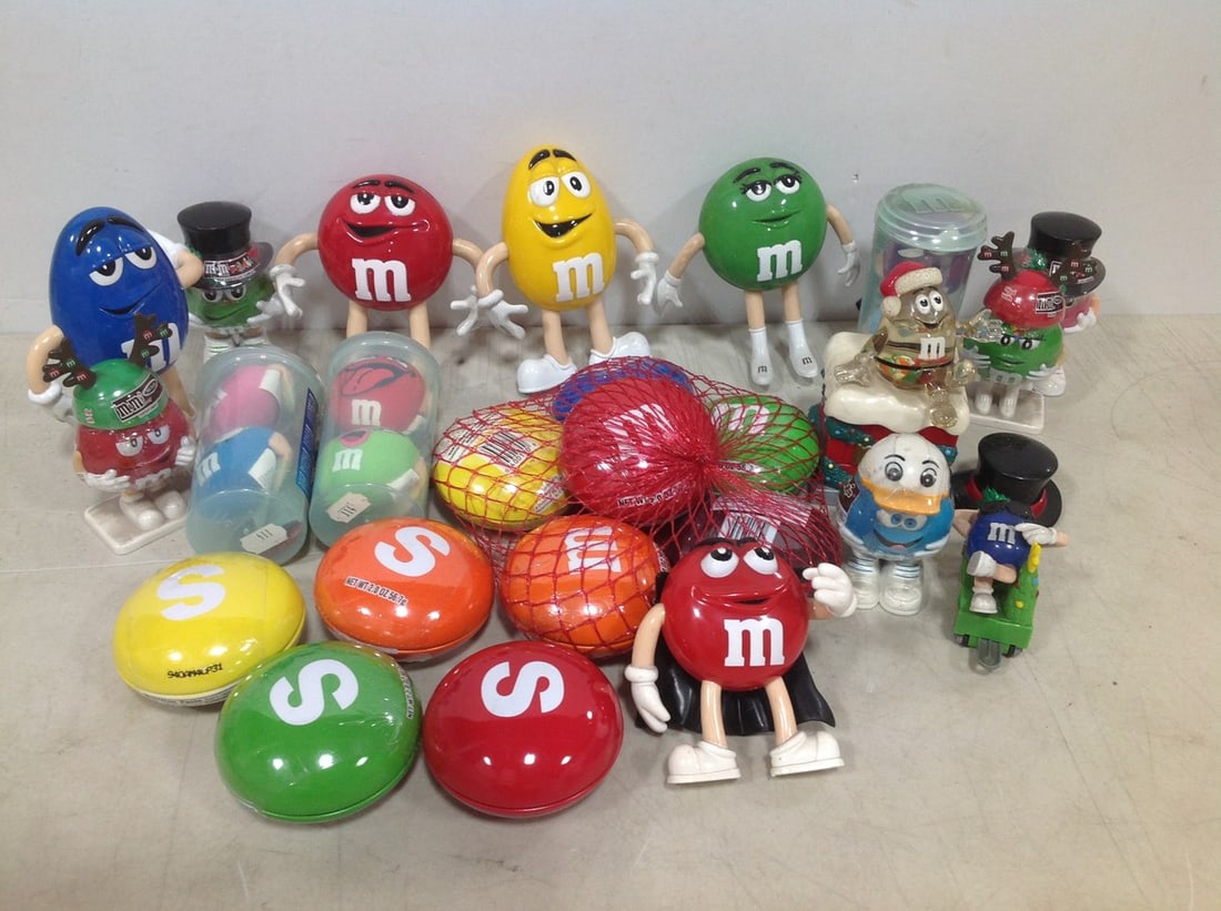 Various M&M Candy Containers, and more: Various M&M Candy Containers, and more