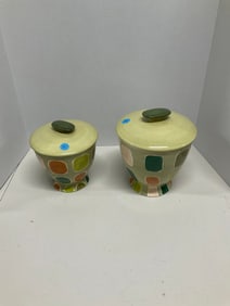 Lot of two storage jars