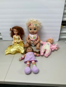 Lot of baby dolls