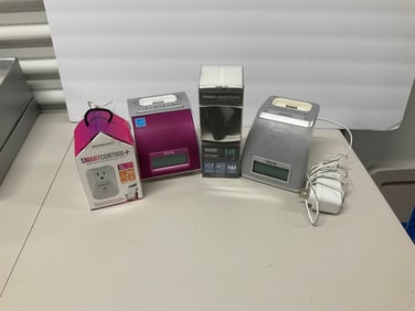 Lot of electric accessories