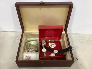 Various watches, pins, and more(Impala, etc.)