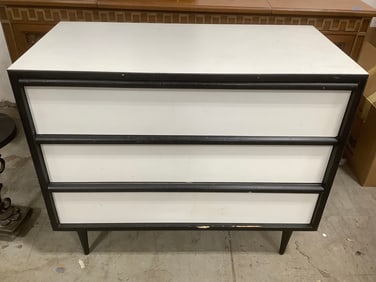 Dresser(36in.x18in.x30in.)