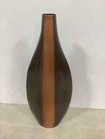 Decorative Metal Vase (19in Tall)