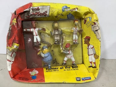 The Simpsons Homer At the Bat Figurine Set