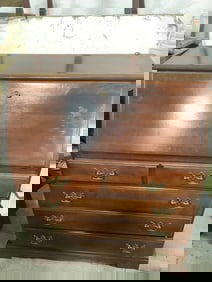 Vintage wood secretary desk (32in.x17in.x40in.)