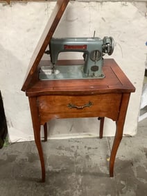 Modernage precision sewing machine(21.5in.x16.5in.x31in.)