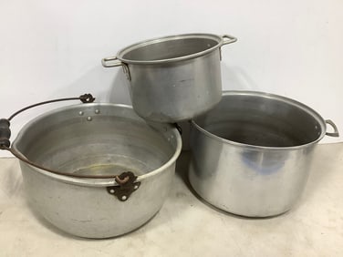 Vintage kitchen pots(various sizes-tallest 8.5in.)