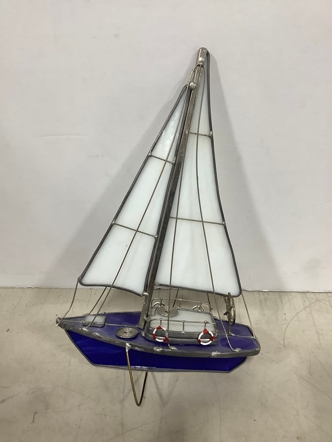 Vintage stained glass wire sailboat sculpture(11in.tall): Vintage stained glass wire sailboat sculpture(11in.tall)